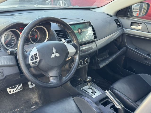Mitsubishi Lancer  第6張相片