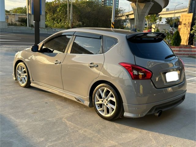 Nissan Tiida  第5張相片