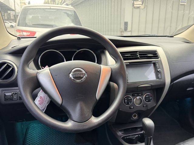 Nissan Livina  第1張相片