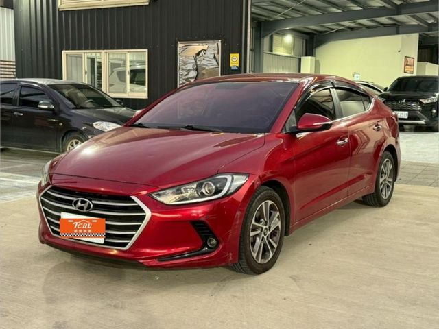 Hyundai Elantra  第4張相片