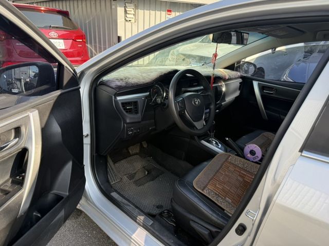 Toyota ALTIS  第2張相片