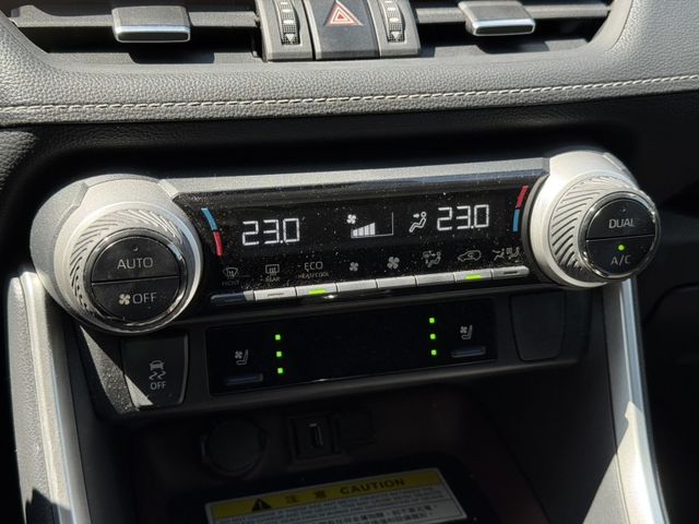 Toyota RAV4  第7張相片