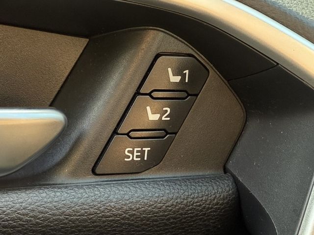 Toyota RAV4  第12張相片