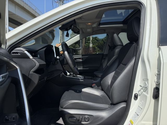 Toyota RAV4  第16張相片