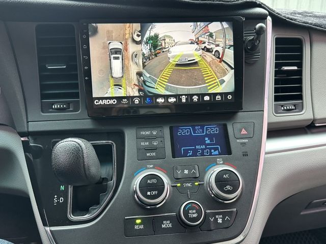 Toyota Sienna  第2張相片