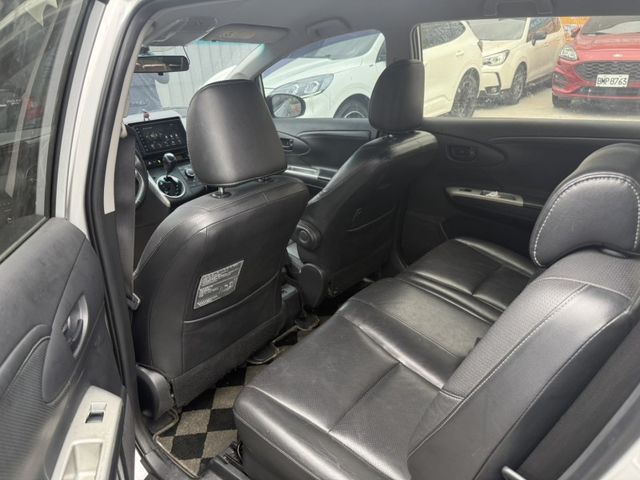 Toyota Wish  第7張相片