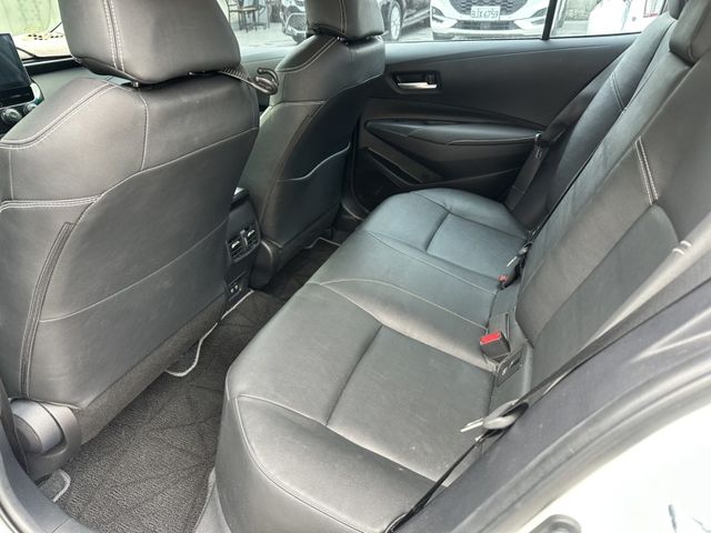 Toyota ALTIS  第7張相片