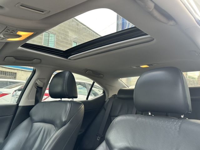 Lexus IS  第8張相片