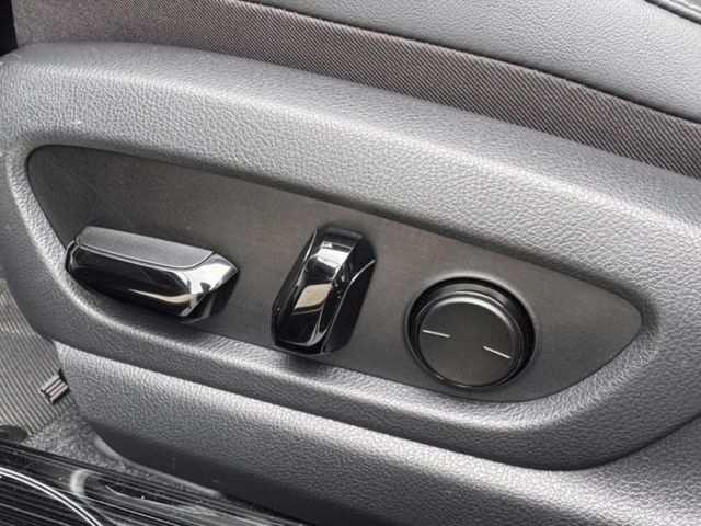 Lexus UX  第1張相片