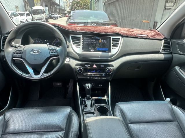 2016 TUCSON 白  第9張相片