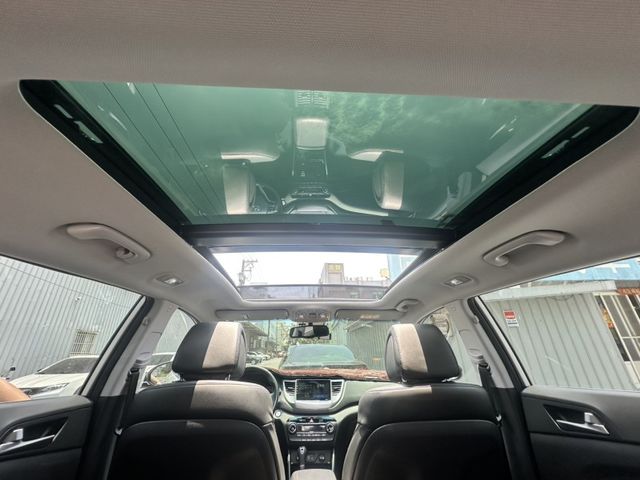 2016 TUCSON 白  第11張相片