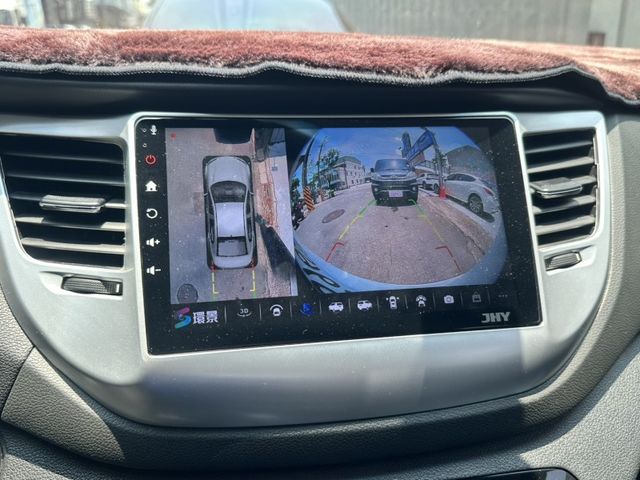 2016 TUCSON 白  第13張相片