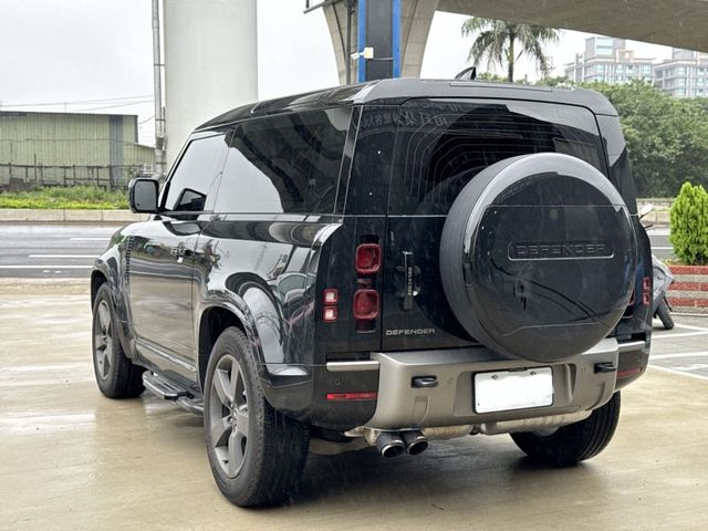 2025 DEFENDER 黑  第5張相片