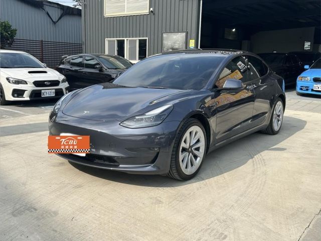2022 Model3 灰  第4張相片
