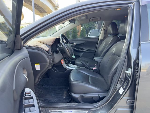 2013 ALTIS 灰  第6張相片