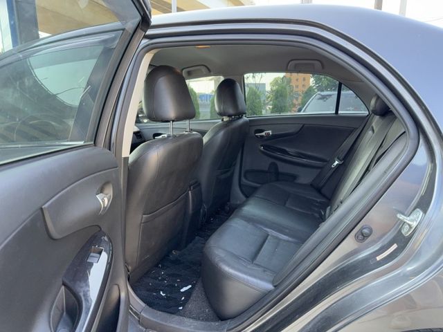 2013 ALTIS 灰  第9張相片