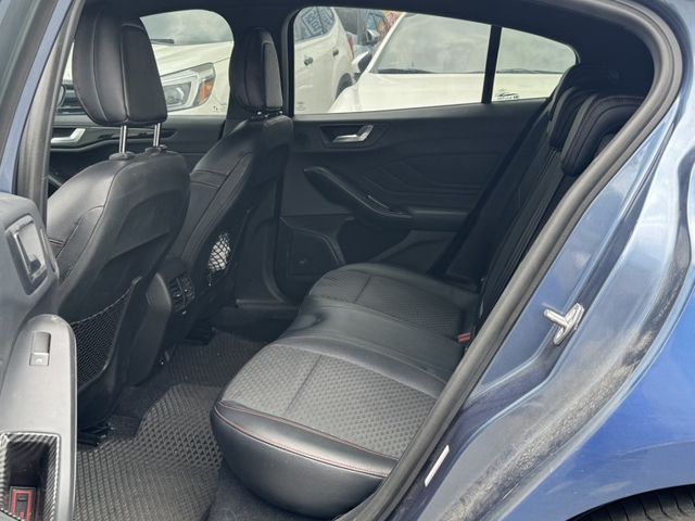 2020 FOCUS ST-line 藍  第9張相片