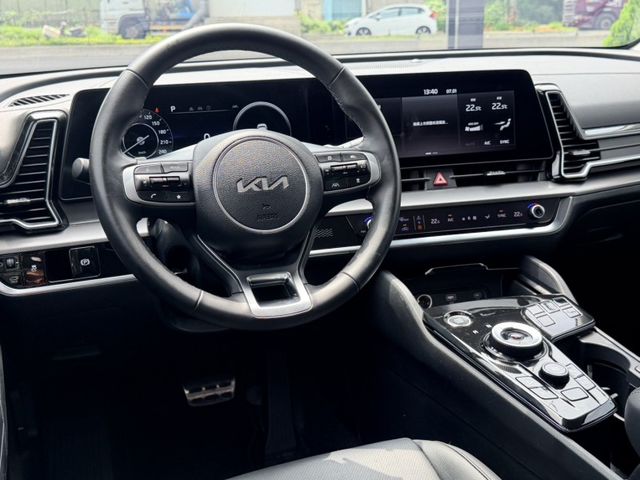 2023 SPORTAGE  白  第9張相片