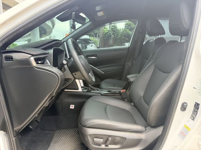 2022 Corolla cross 白  第2張相片