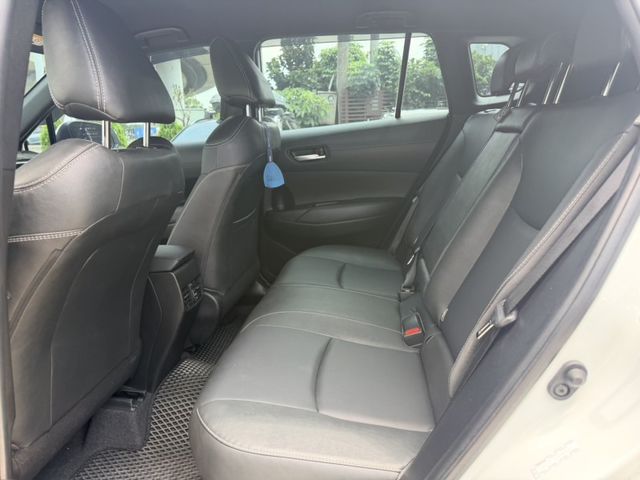 2022 Corolla cross 白  第8張相片
