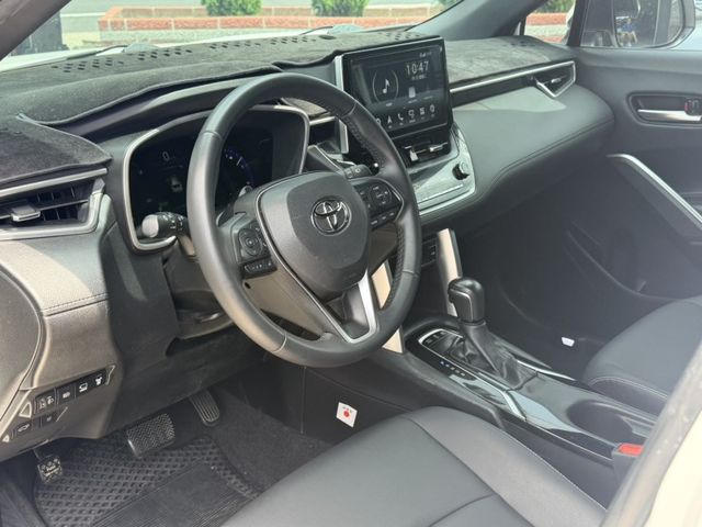 2022 Corolla cross 白  第9張相片