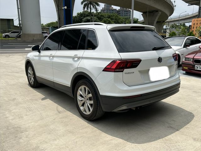 2018 TIGUAN 白  第5張相片