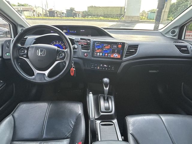 2015 CIVIC 白  第7張相片