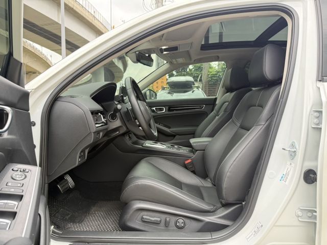 2023 CIVIC 白  第1張相片