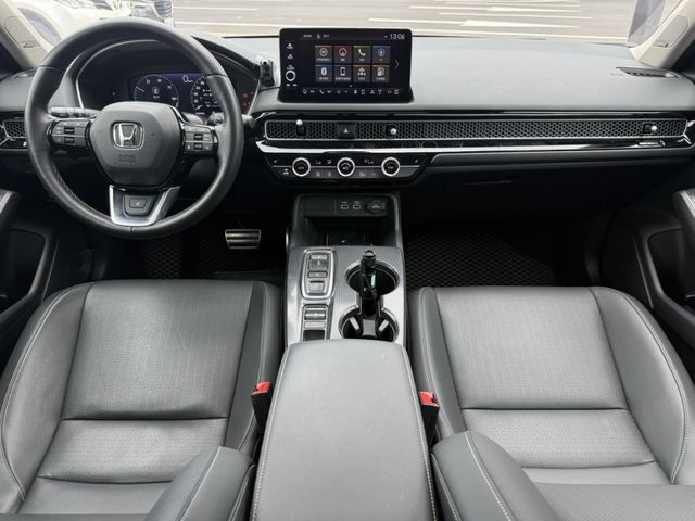 2023 CIVIC 白  第12張相片
