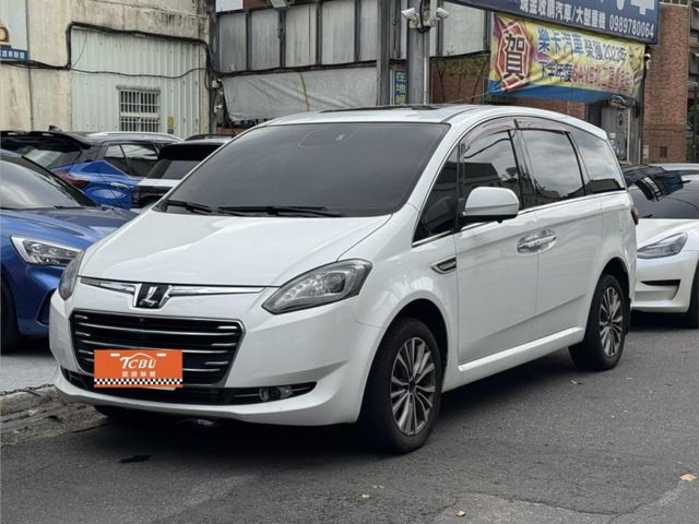 2019 M7 白  第4張相片