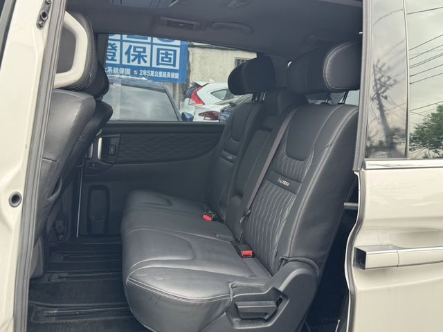2019 M7 白  第8張相片