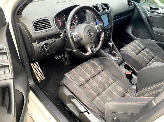 VOLKSWAGEN福斯 GOLF GTI  第4張相片