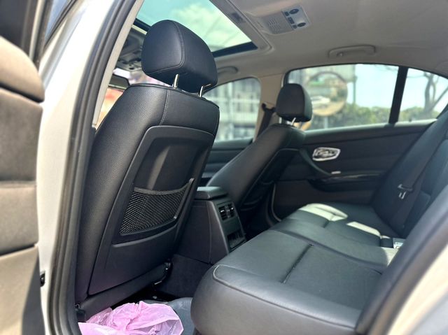 BMW寶馬 320I  第4張相片