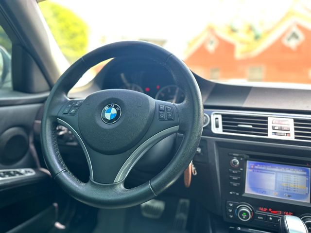 BMW寶馬 320I  第6張相片