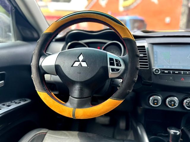 MITSUBISHI三菱 OUTLANDER  第6張相片