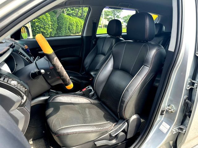 MITSUBISHI三菱 OUTLANDER  第7張相片