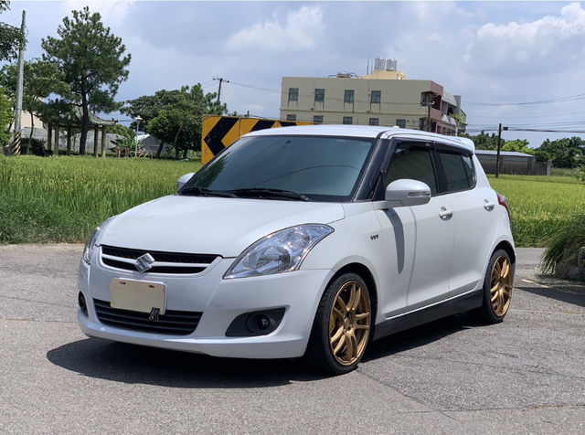 SUZUKI鈴木 SWIFT  第1張相片