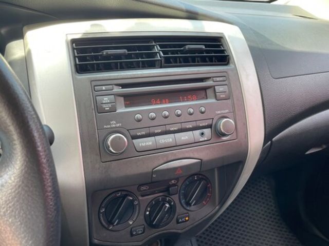 NISSAN日產 LIVINA  第2張相片