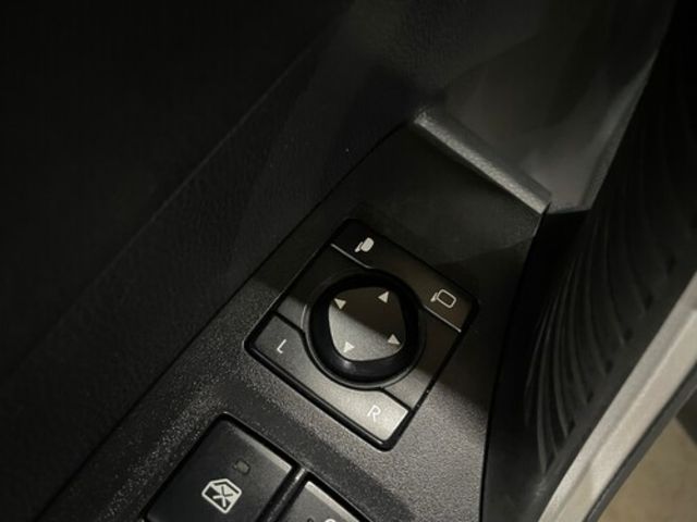 TOYOTA豐田 RAV4  第5張相片