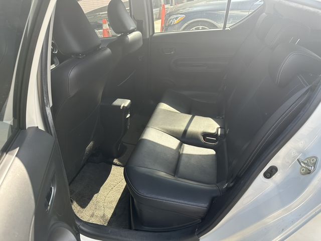 TOYOTA豐田 PRIUS C  第5張相片