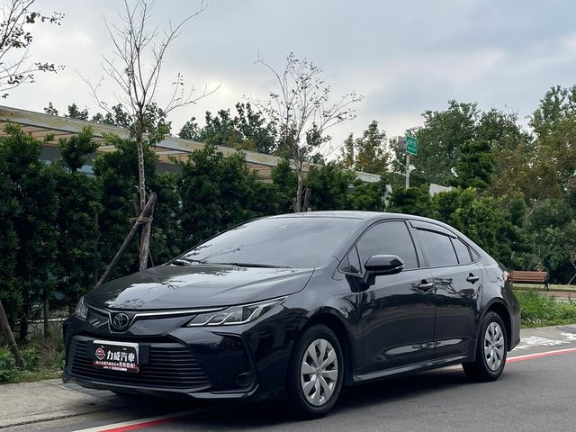 TOYOTA豐田 ALTIS  第1張相片