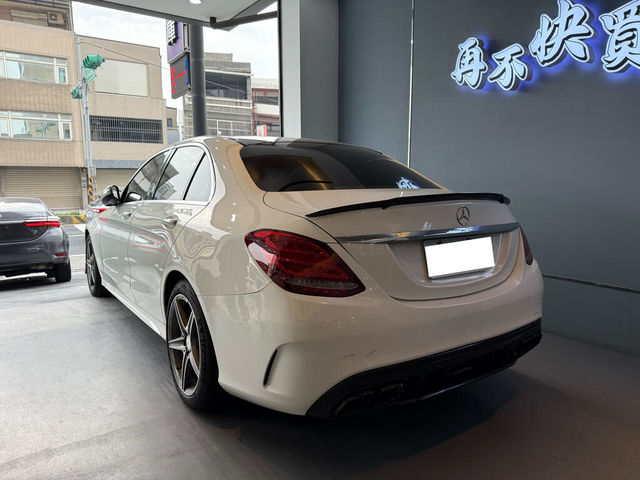 M-BENZ賓士 C300  第6張相片