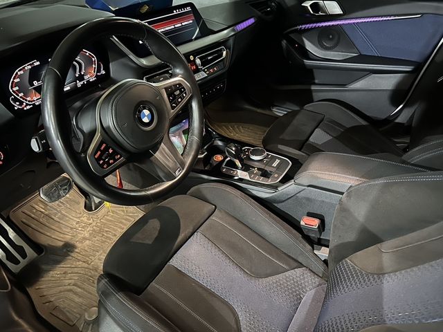 BMW寶馬 218I M SPORT  第2張相片