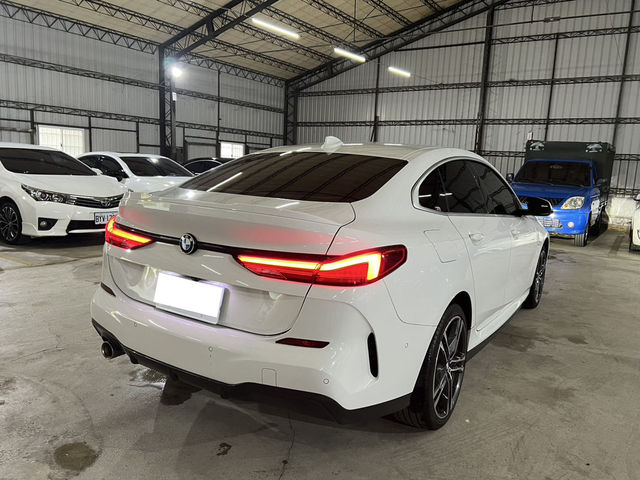 BMW寶馬 218I M SPORT  第6張相片