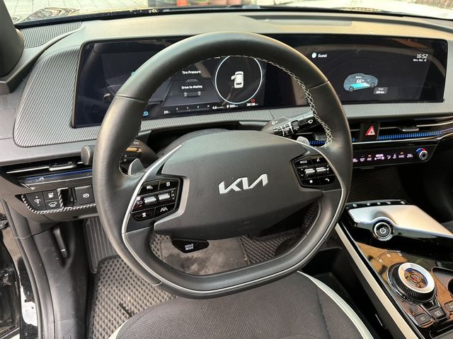 KIA起亞 EV6  第3張相片