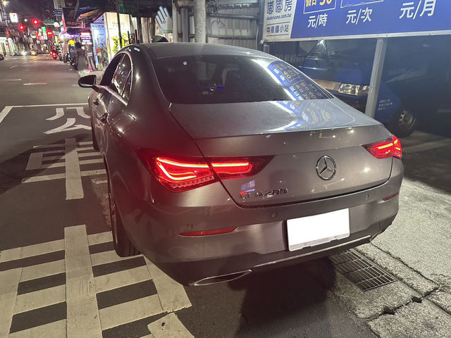 M-BENZ賓士 CLA200  第6張相片