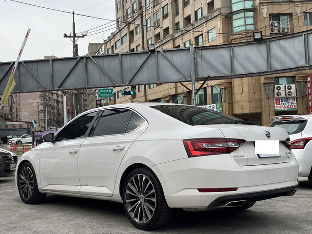 SKODA司科達 SUPERB  第6張相片