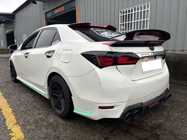 TOYOTA豐田 ALTIS  第6張相片