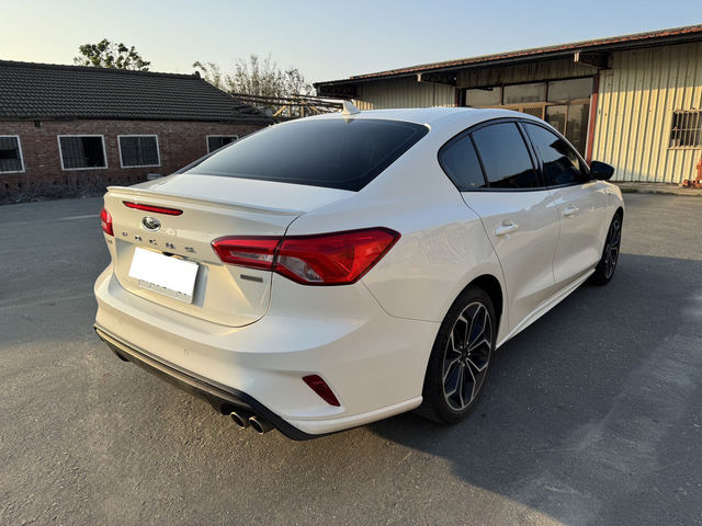 FORD福特 FOCUS ST  第6張相片
