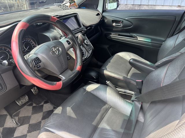 TOYOTA豐田 WISH  第2張相片